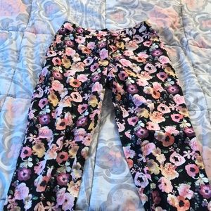 Floral ankle pants